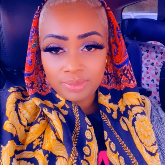 Meet your Posher, Toya - Picture 4 of 5